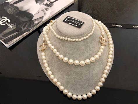 pearl chanel necklace replica|chanel knock off necklace.